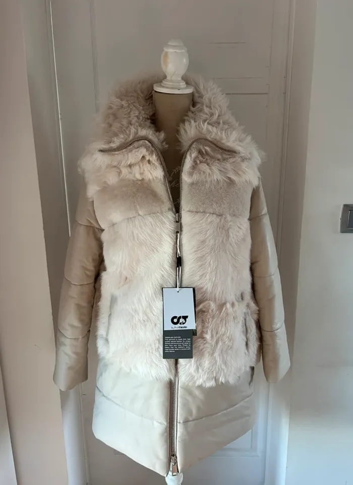 Manteau / doudoune Alpha Tauri - photo numéro 2