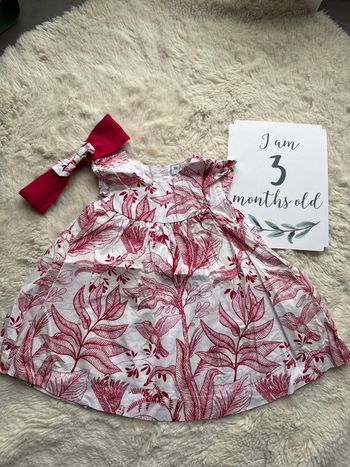 Robe fleur plante rouge bordeaux et son bandeau
