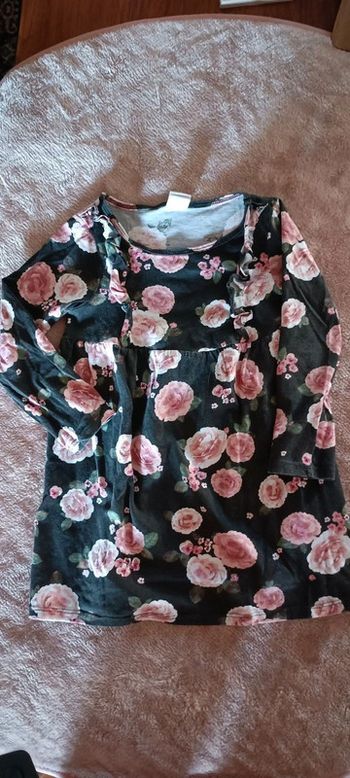 Jolie petite robe mi saison fleurs roses