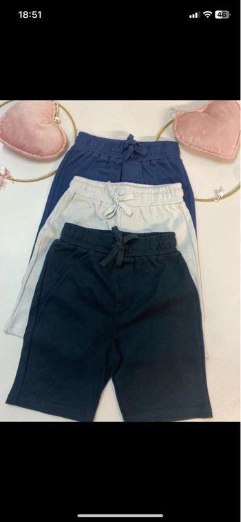 Lot de 3 shorts garçon - neuf - Taille 2 ans