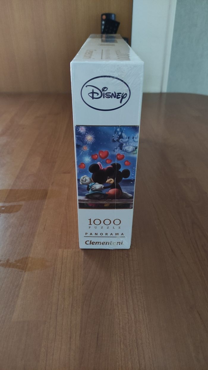 Puzzle neuf 1000 pièces Disney Clementoni Mickey et Minnie - photo numéro 3