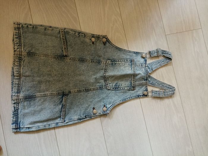 Jupes a vendre entre 9 et 12 ans, rès bons  état s - photo numéro 7