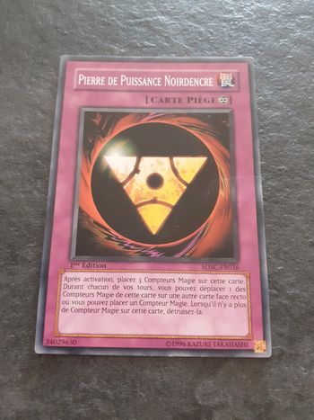 Carte Yu-Gi-Oh ! Pierre de puissance noirdence SDSC-FR036