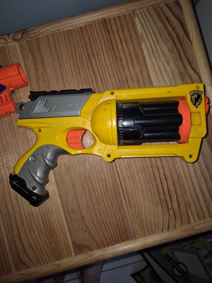 Pistolet nerf - photo numéro 3