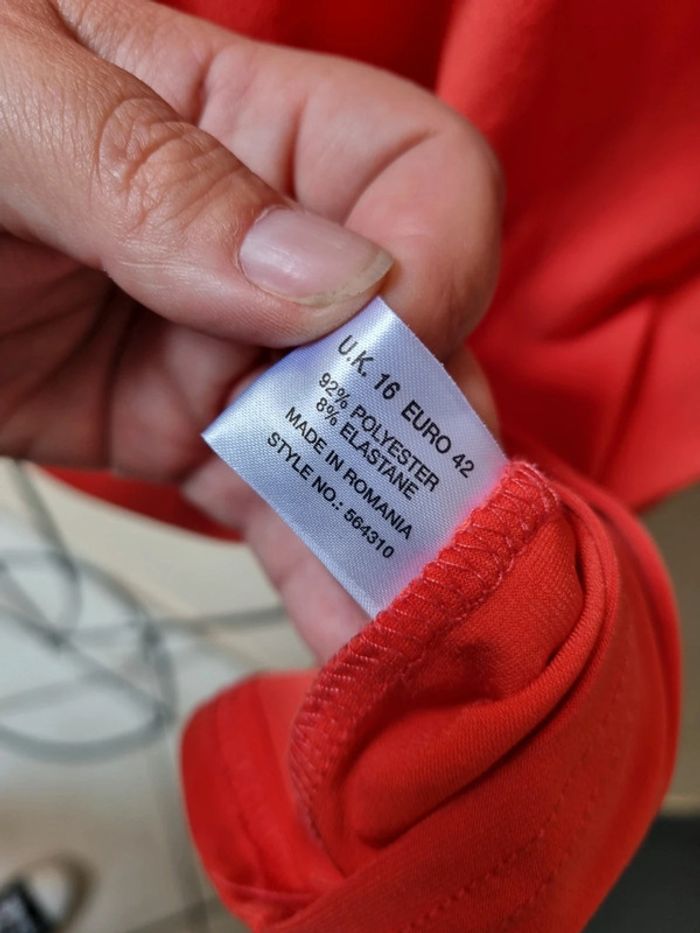 Débardeur rouge - photo numéro 3