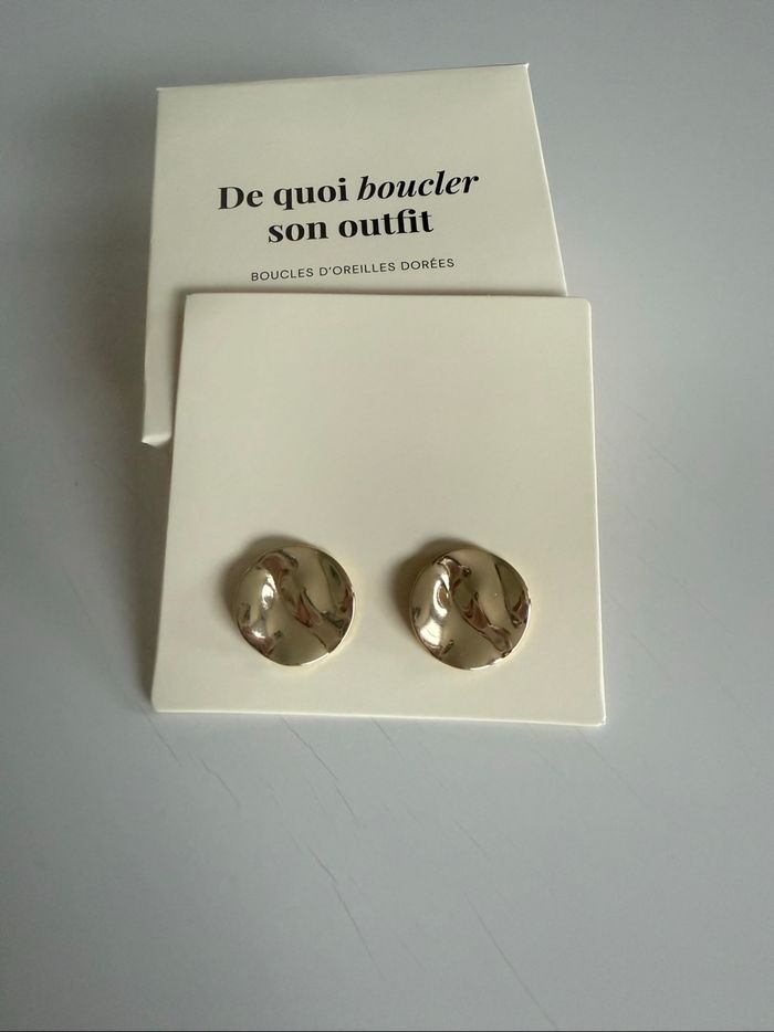 Boucle d’oreille
