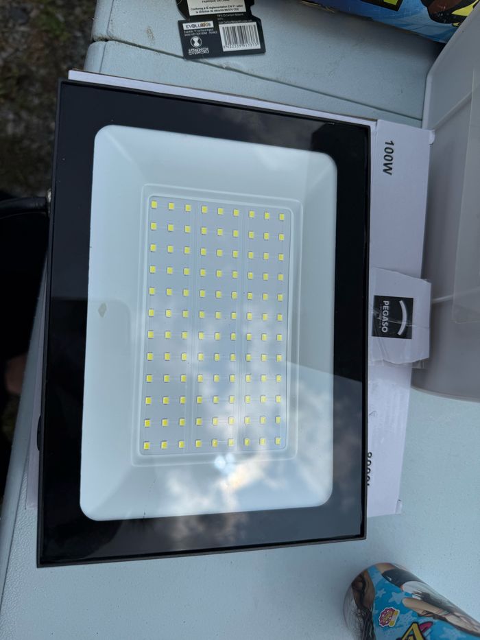 Spot projecteur extérieur