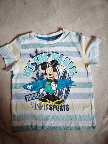 Tee-shirt Mickey taille 2 ans