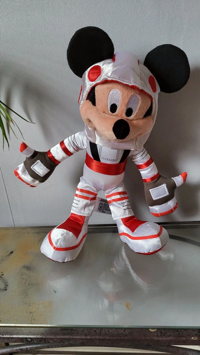 Mickey Cosmonaute