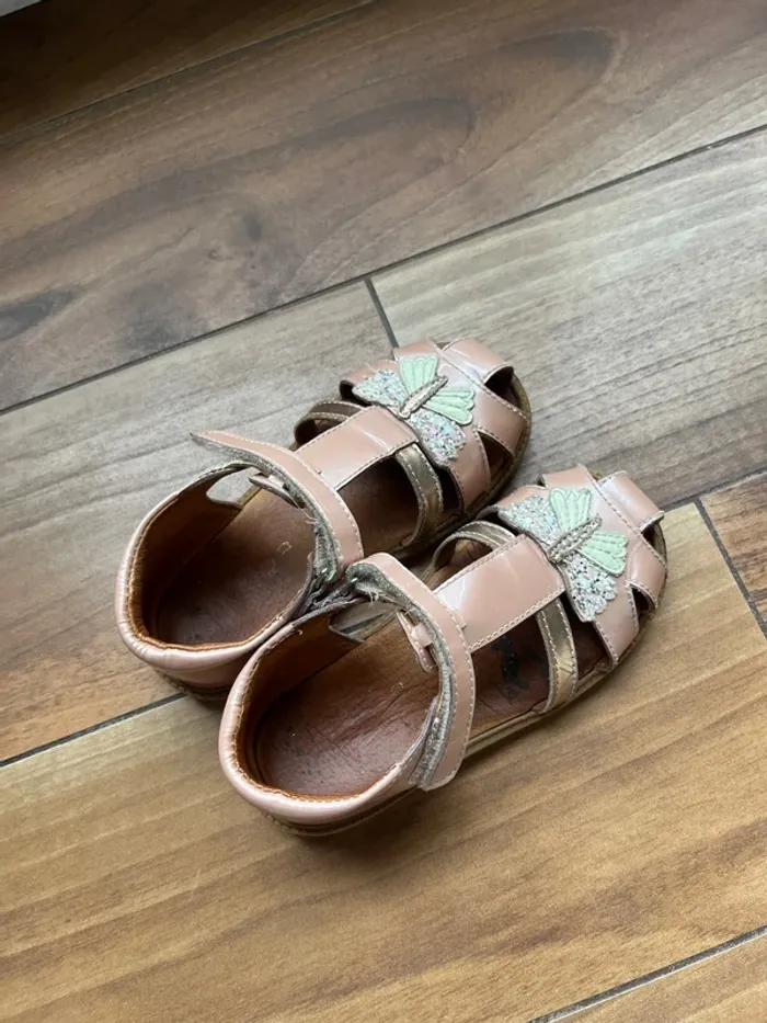 Sandales papillon GBB taille 25 - photo numéro 9