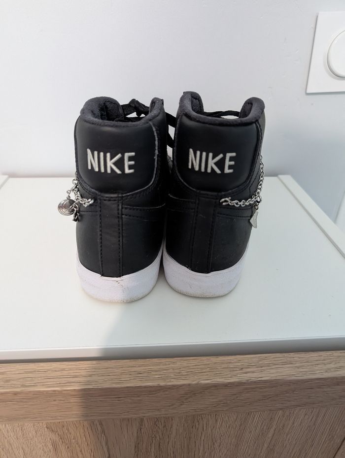 Nike blazer mid '77 lucky charm t38 - photo numéro 4