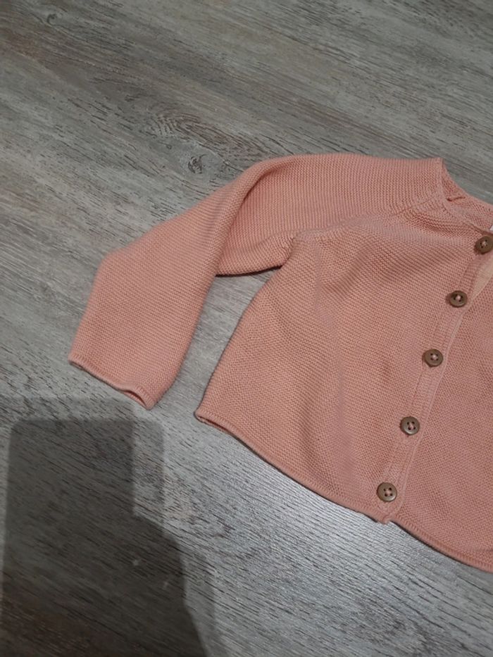 Gilet orange corail avec boutons bois - photo numéro 3