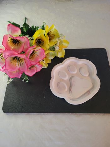 Vide poche "pattes de chiens "artisanale-marbré rose pâle et blanc-13cm