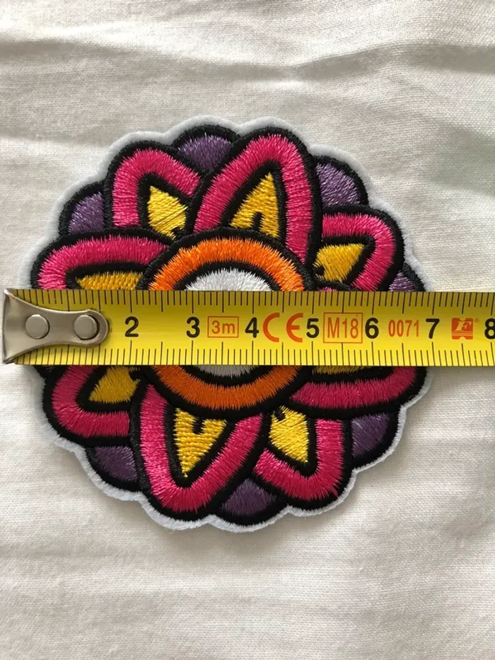 Ecusson patch brodé fleur 🌺 neuf - photo numéro 2
