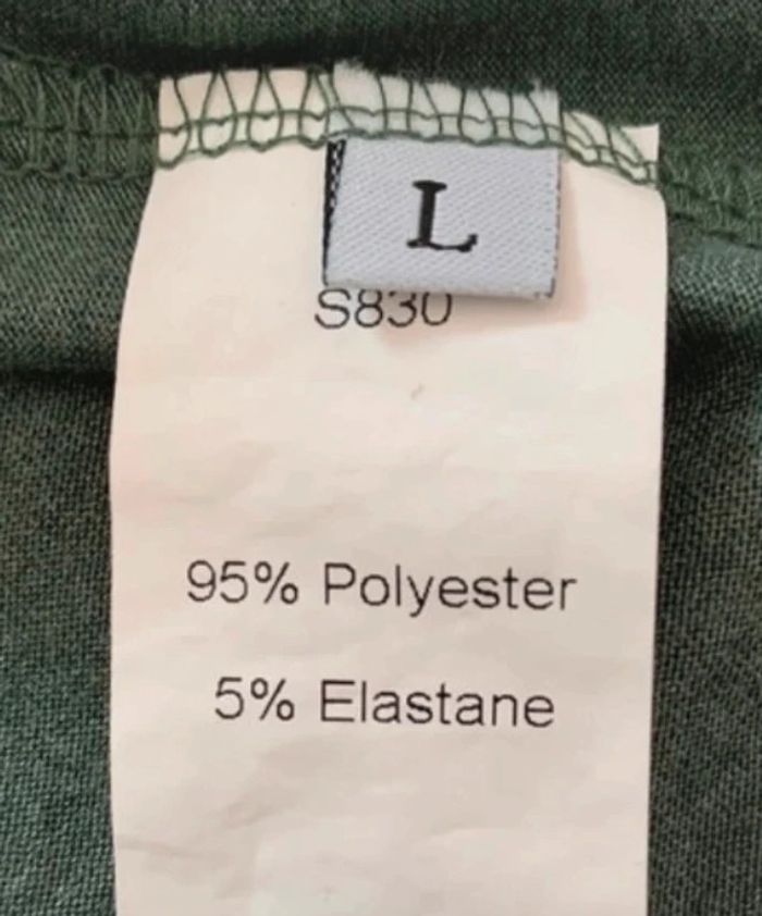 Top teeshirt vert avec boutons devant manches courtes taille L ou 40/42 - photo numéro 4