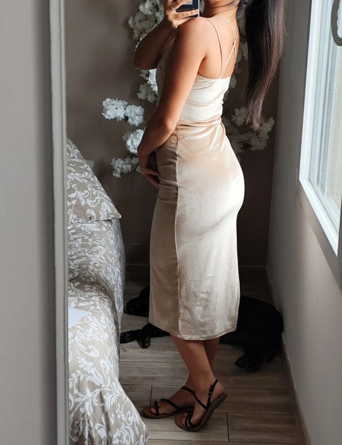 Robe beige - photo numéro 3