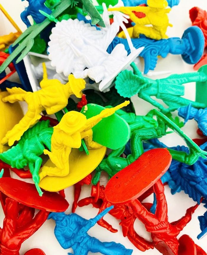 Lot de jouets - photo numéro 2