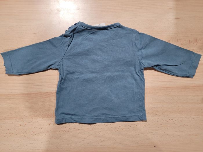 4 hauts t-shirts de 1 à 3 mois (printemps/été) - photo numéro 3