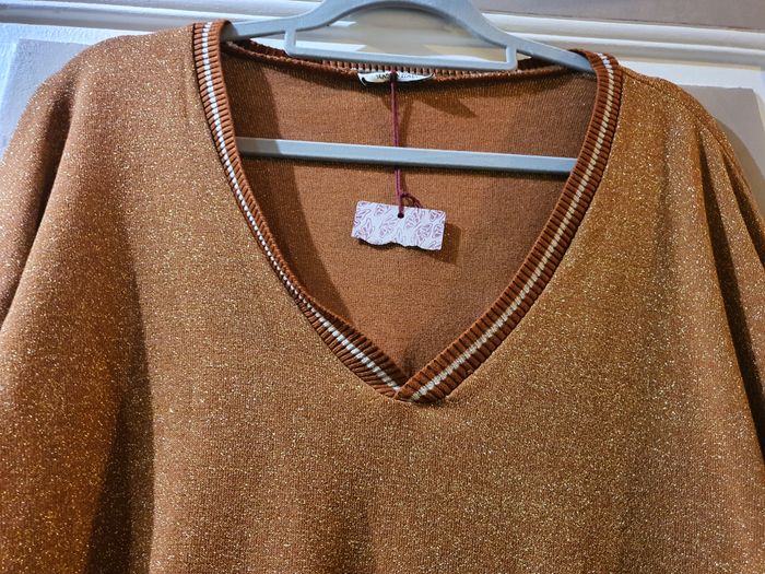 Pull or avec filaments mode col V made in italy - photo numéro 5