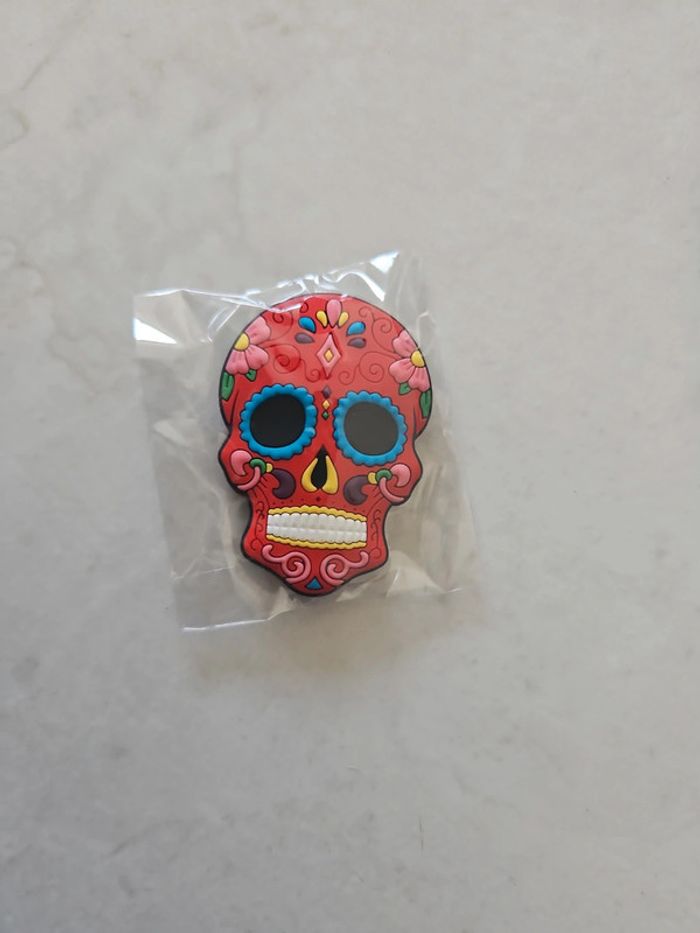 Magnet tête de mort Neuf cont6 - photo numéro 2