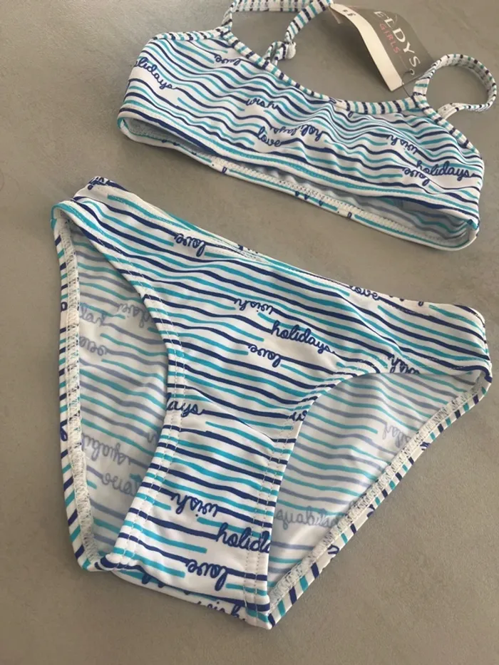 Maillot 2 pièces fille - photo numéro 2