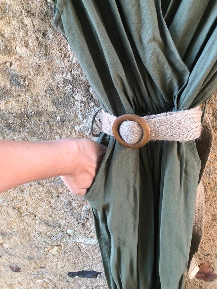 Combinaison verte à poches et ceinture - photo numéro 4