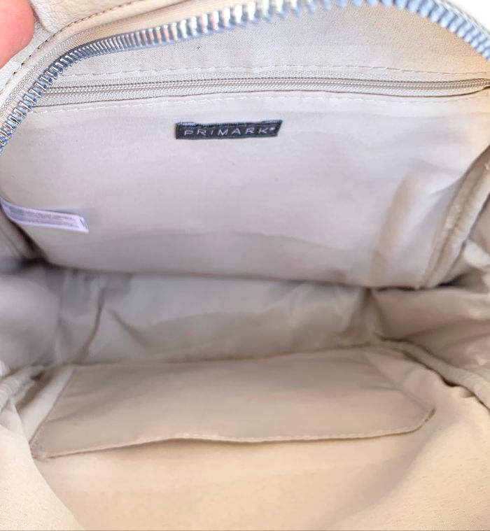 Sac à main / sac à dos simili cuir beige Primark - photo numéro 3