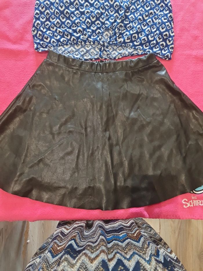 Ensemble crop top et jupe en simili - photo numéro 2