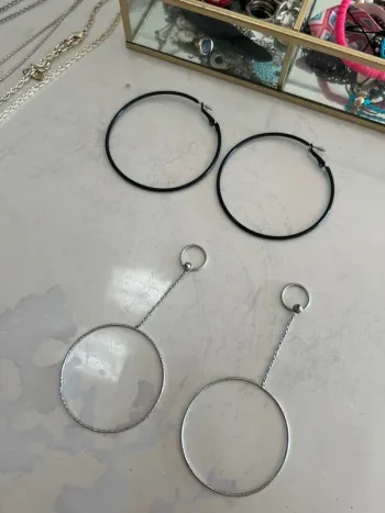 Lot de 2 boucles d’oreilles
