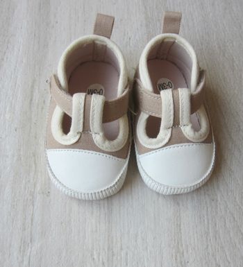 Chaussures bébé 0/3 mois