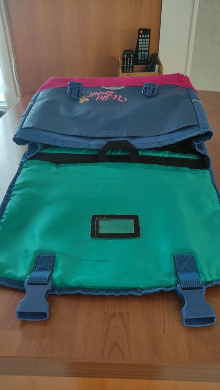 Cartable bleu histoire de filles - photo numéro 10
