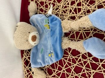 Ours TEX CARREFOUR doudou beige corps plat bleu