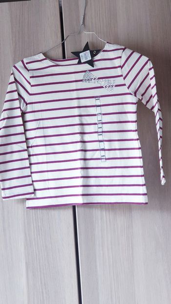 Tres jolie haut taille 6 ans Neuf