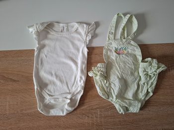 Ensemble Body + sa barboteuse comme neuf