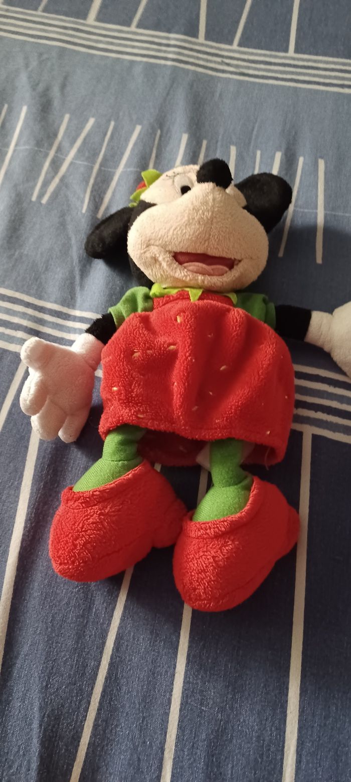 Très jolie petite peluche minnie - photo numéro 3