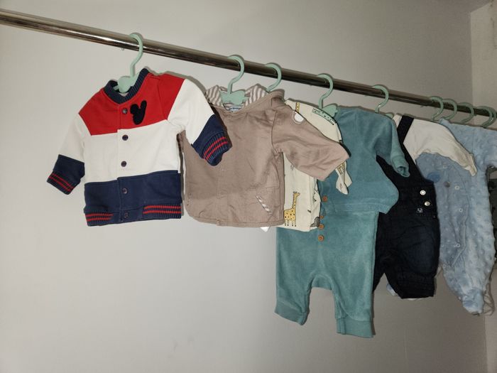 Lot garçon 1 mois , ensembles, pyjama, veste – Très bon état - photo numéro 2