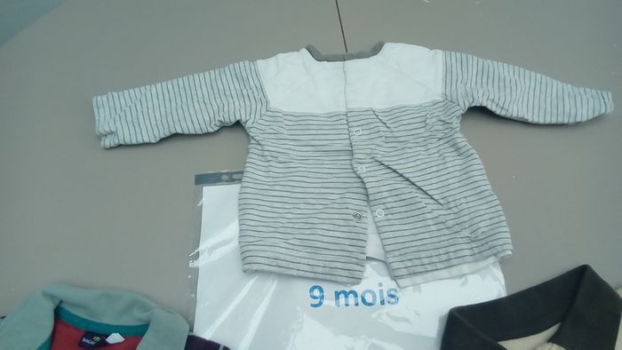 Lot de 3 T.Shirt ML 9 mois - photo numéro 4