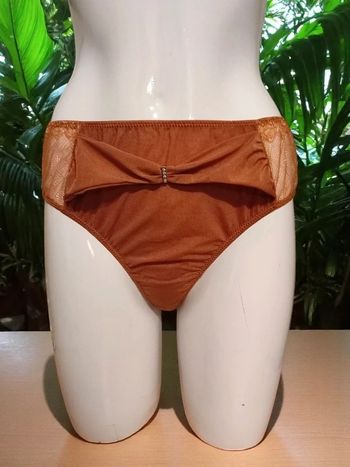 String Aimée L. 46