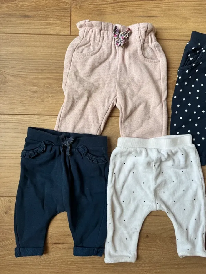 Lots pantalons bébé - photo numéro 2