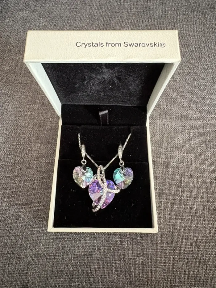 Parure Collier boucles d’oreilles