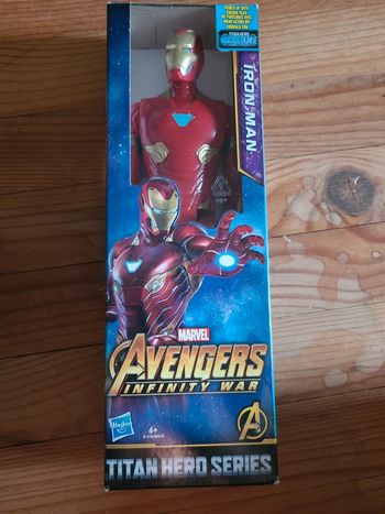 Poupée iron man