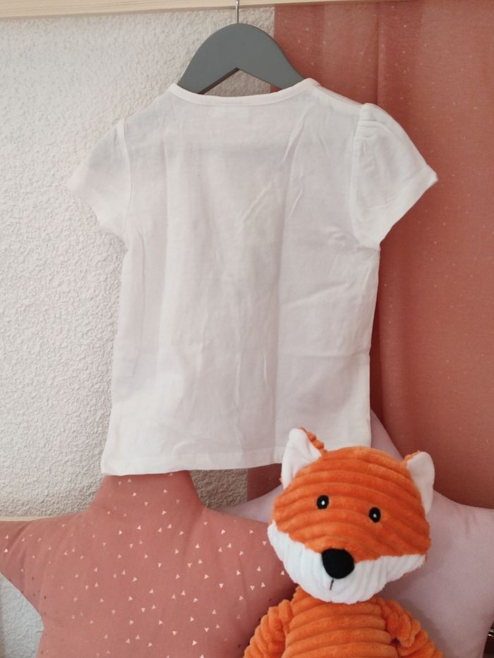 Tee shirt manches courtes Nala - Roi lion - 24 mois - Très bon état - Disney baby - photo numéro 3