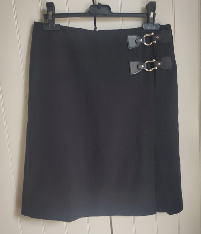 Jupe Ashley Brooke – Noire – Taille  38 (FR) – Doublure satin et détails en cuir