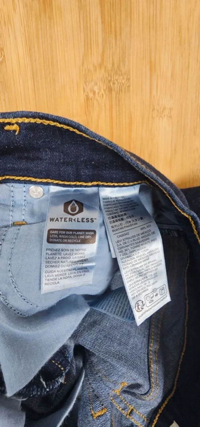 Jeans Levi's 314 shaping straight T:36 W28 L32 - photo numéro 13