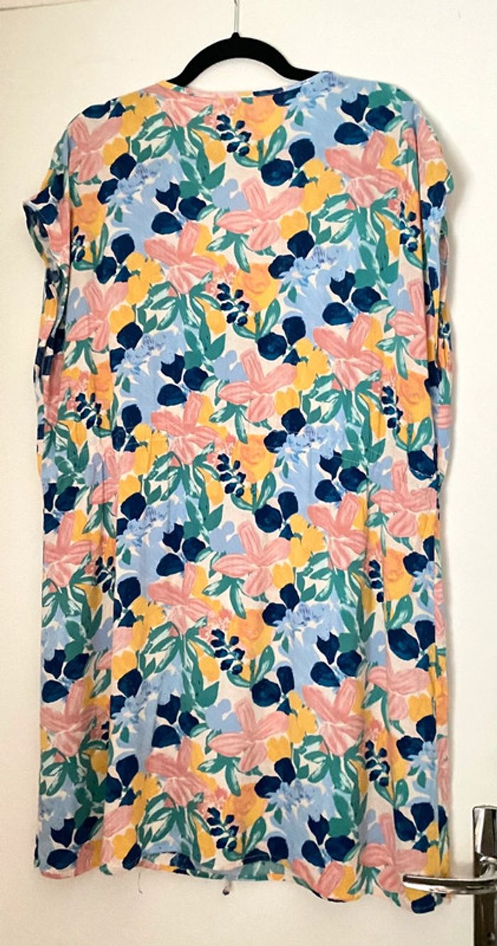 Robe D’Ete Sans Manches  Imprimée Fleurs Taille M - photo numéro 6