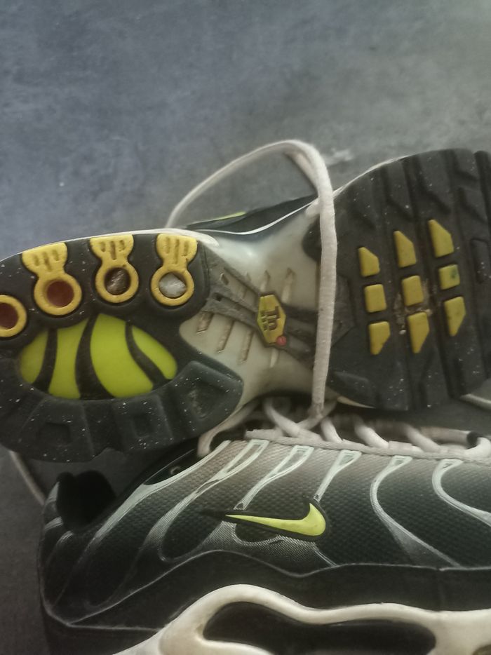 Basket Nike tn 36.5 - photo numéro 9