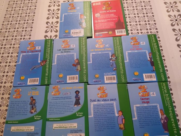 Lot de 10 livres  Violetta - photo numéro 2