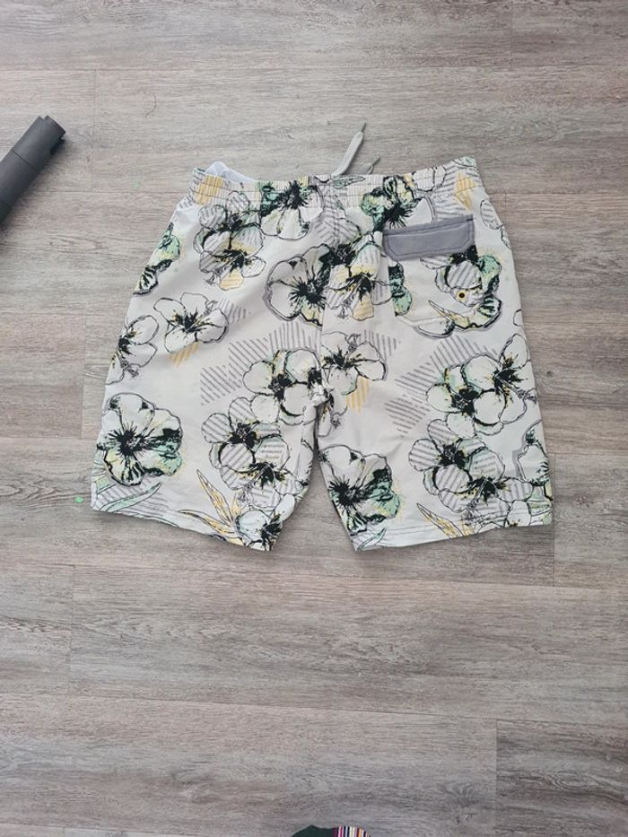 Bermuda homme fleurie - photo numéro 4