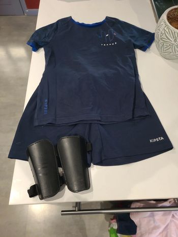 Ensemble de foot, France, taille 8 ans