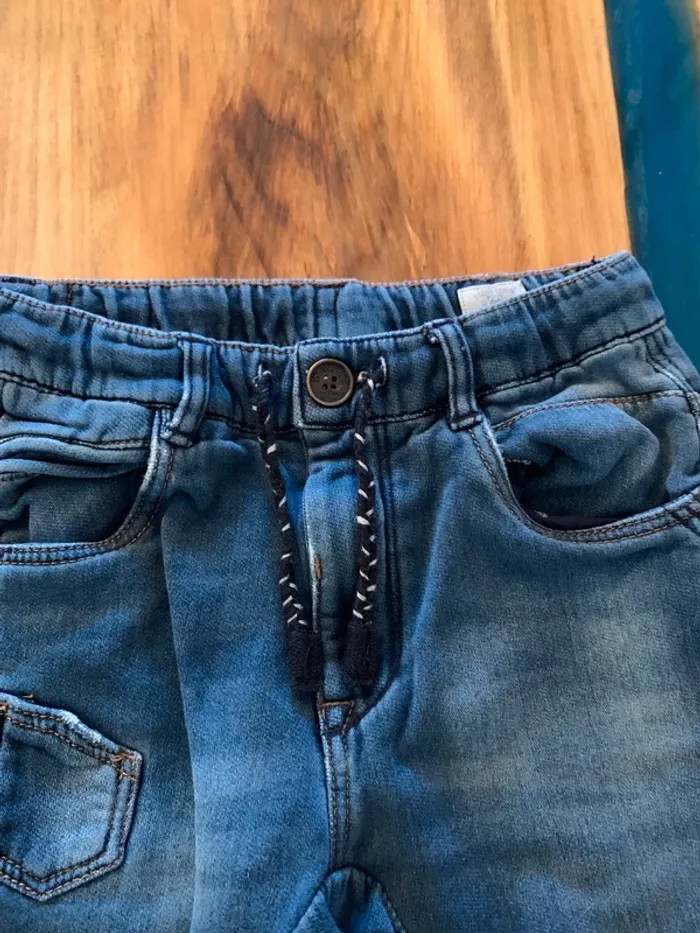 Jean Jogger Zara taille 7 ans - photo numéro 3